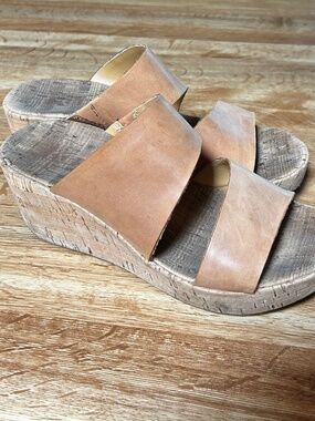 Born tan strap wedge cork sandals size 7 Boho